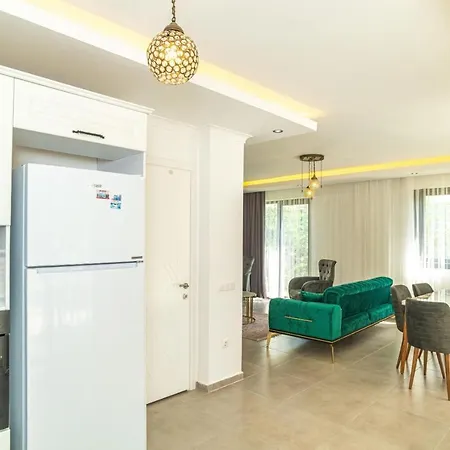 Hisaroenue'de 4 Yatak Odali Villa-villa Bahama * Фетхие