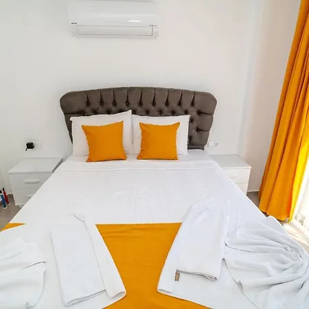Villa Hisarönü'de 4 Yatak Odalı Villa-villa Bahama