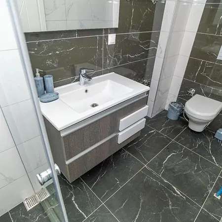 빌라 Hisaroenue'de 4 Yatak Odali Villa-villa Bahama